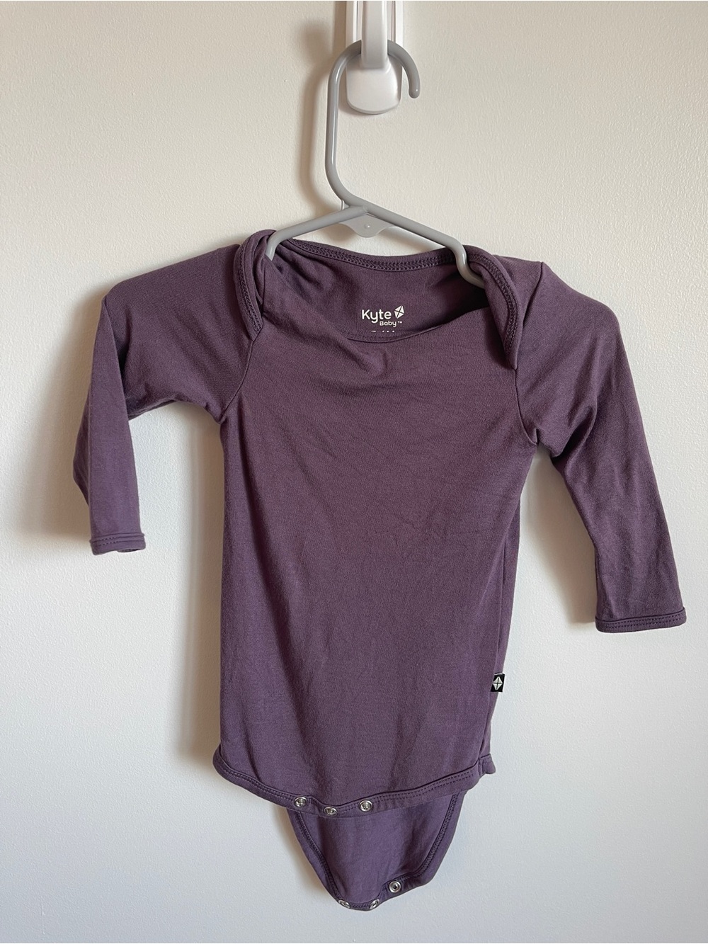 Kyte Baby Currant Bodysuit Long Sleeved 3-6M